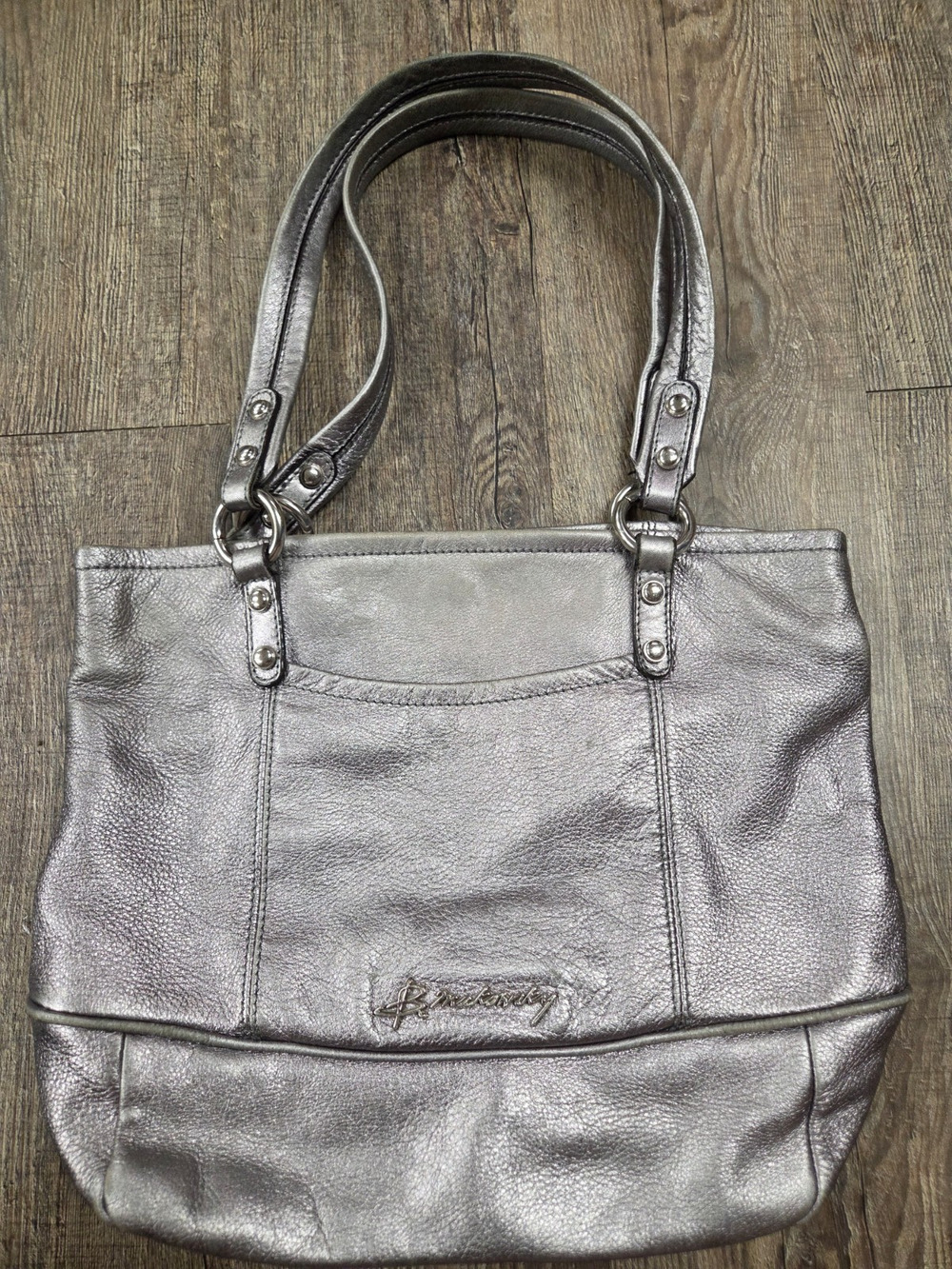 B. MAKOWSKI Shimmer 100% Leather Silver Metallic Handbag Purse Tote Shoulder Bag